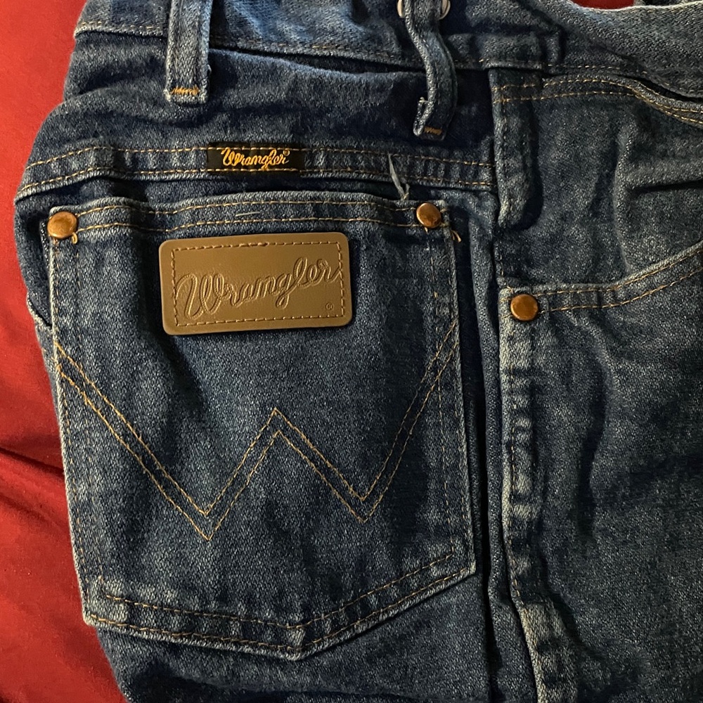 Wrangler Dark Blue Denim Jeans

29x32